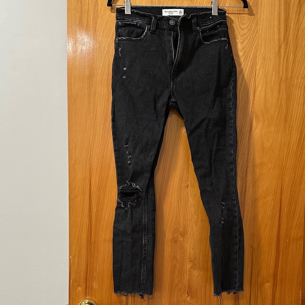Abercrombie & Fitch Black Distressed Skinny Jeans